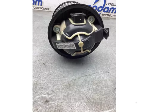 Kachel Ventilatiemotor-7916586 (21950266)