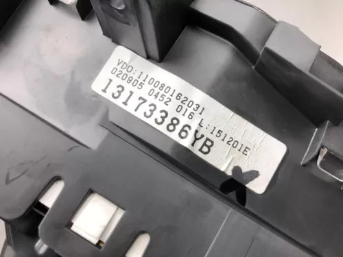 Kilometerteller KM-8210128 (21074426)
