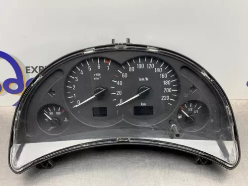 Kilometerteller KM-8241369 (21372941)