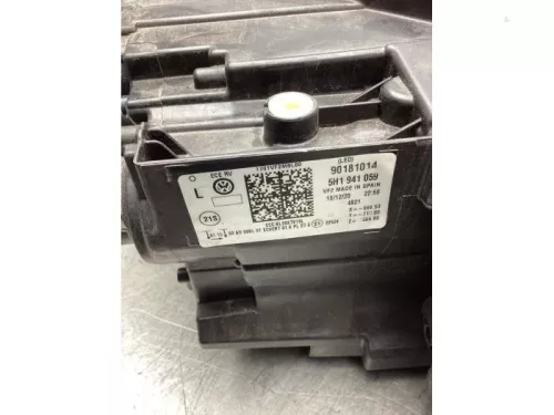 Koplamp links-8219184 (21086930)