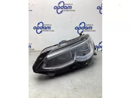 Koplamp links-8125597