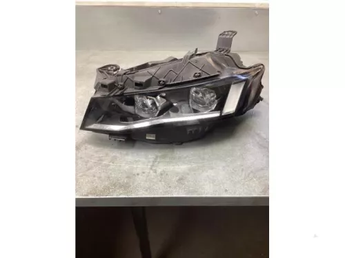 Koplamp links-8285417 (22155607)