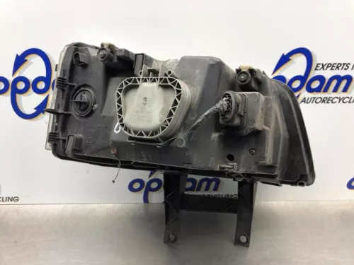 Koplamp links-8254358 (21838194)