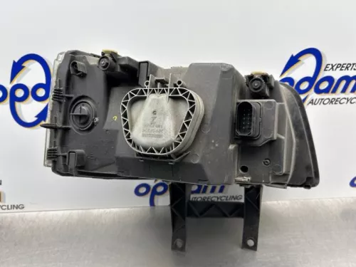 Koplamp links-8266133 (22362738)