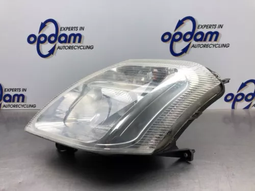 Koplamp links-8232566 (21244489)