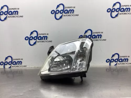 Koplamp links-8133940