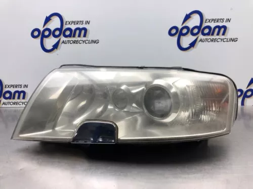 Koplamp links-8254156 (21577444)