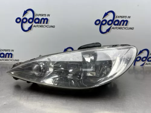 Koplamp links-8315931