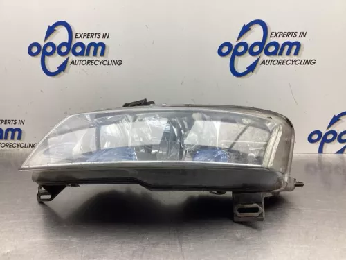 Koplamp links-8137963