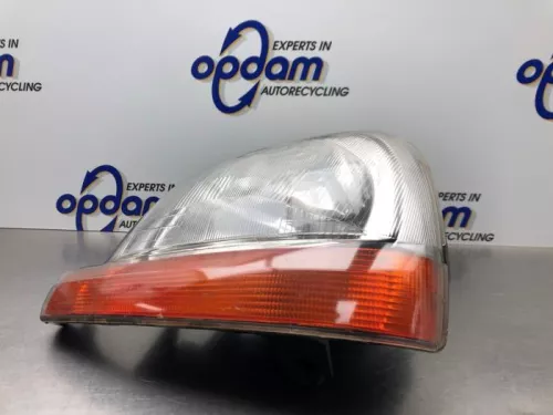 Koplamp links-8238583 (21334385)