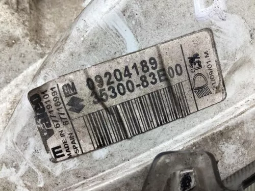 Koplamp links-8094993 (19409709)