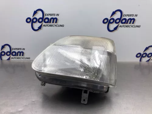 Koplamp links-8180723