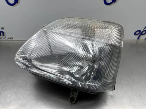 Koplamp links-8310883 (22449039)