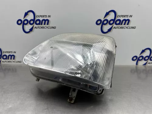 Koplamp links-8310883 (22449039)