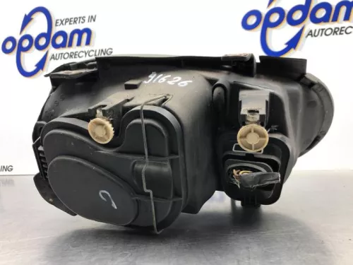 Koplamp links-8225035 (21324263)