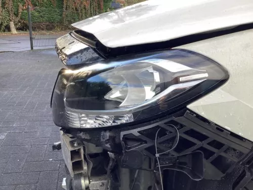 Koplamp links-8242368 (21413264)