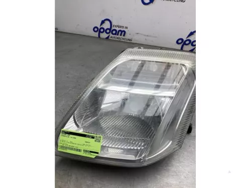 Koplamp links-8272811
