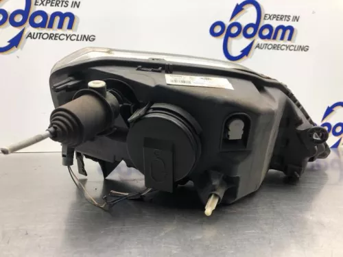 Koplamp links-8254563 (21814386)