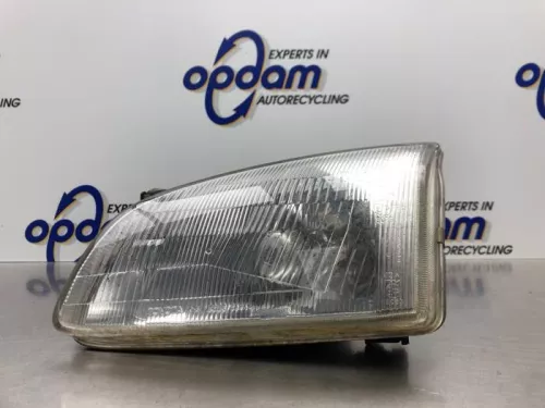 Koplamp links-8268353