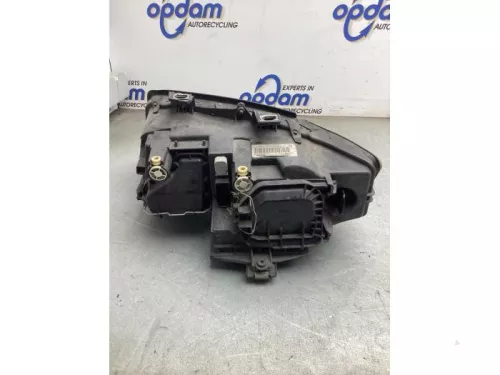 Koplamp rechts-8230024 (21206975)