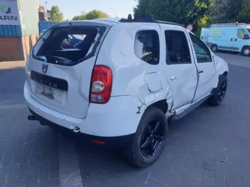 Achterbumper-7855534 (13552790)