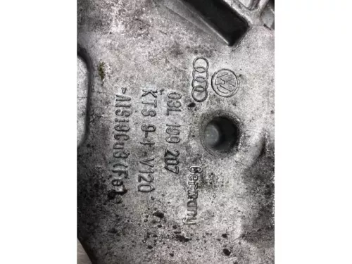 Motorsteun-7977705 (19040614)