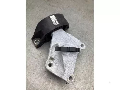 Motorsteun-8193875
