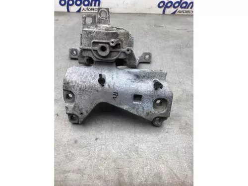 Motorsteun-8238154 (21894899)