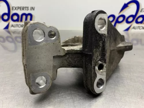 Motorsteun-8250757 (21848767)
