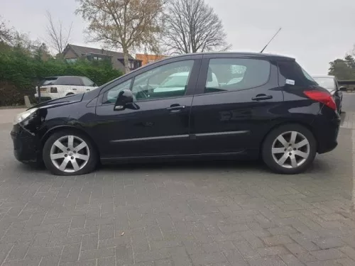Portier 4Deurs links-voor-7590634 (16004170)