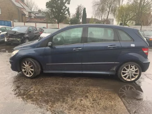 Portier 4Deurs links-voor-8167470 (20638160)