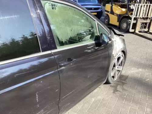 Portier 4Deurs rechts-voor-8300861