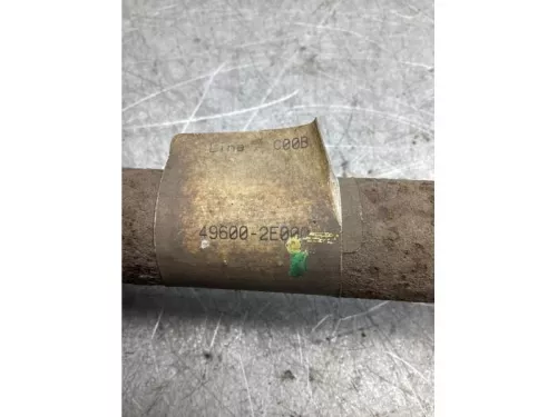 Hyundai  Aandrijfas links-achter 17958745