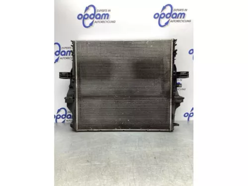 Radiateur-7717666 (17467440)