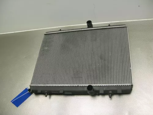 Radiateur-7888238 (5485806)