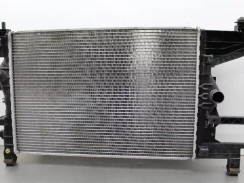 Radiateur-7885035 (10824862)