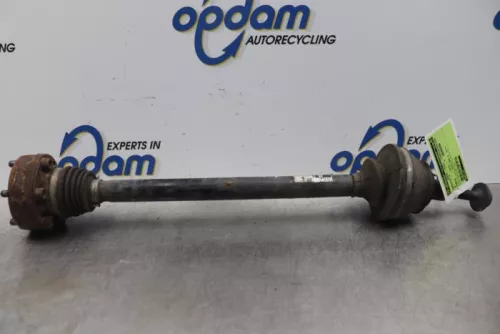 Volkswagen  Aandrijfas links-achter 15189742