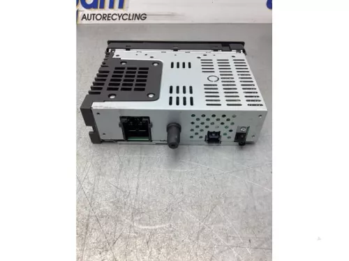 Radio-7855005 (17768272)