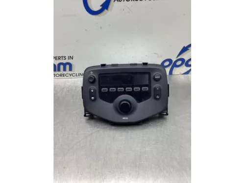 Radio-8046884