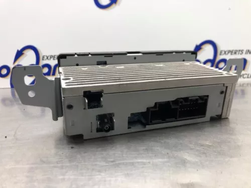 Radio-8025105 (18484172)