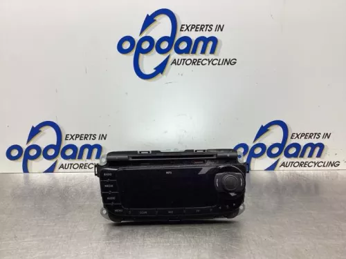 Radio-7932534 (17721578)