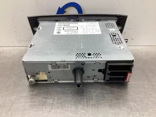 Radio-7744255 (17704985)
