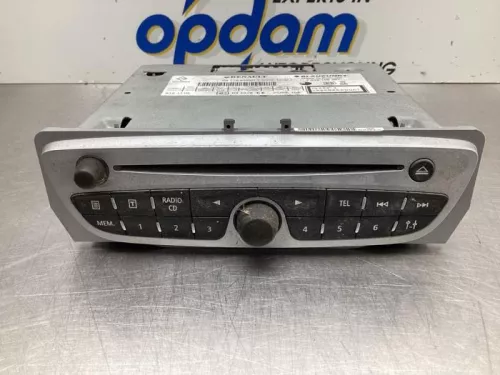 Radio-5597897 (18909452)