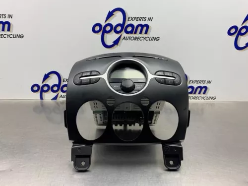 Radio-8289583 (22488094)