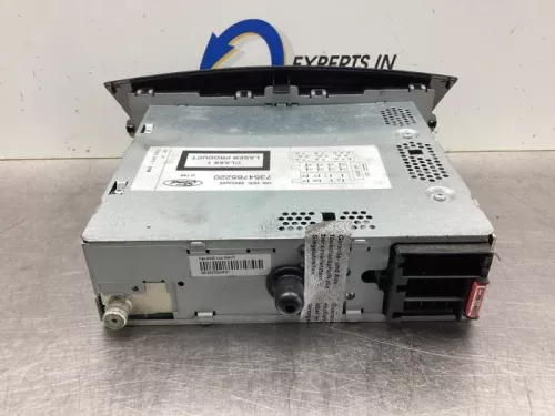 Radio-7850538 (17895296)