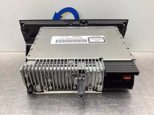 Radio-7940357 (17949077)