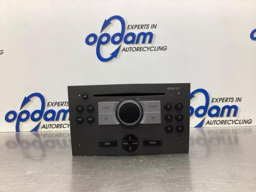 Radio-7611086 (18353676)
