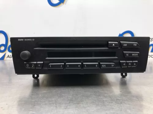 Radio-7846584 (17285831)