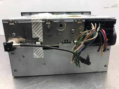 Radio-7915750 (17487286)