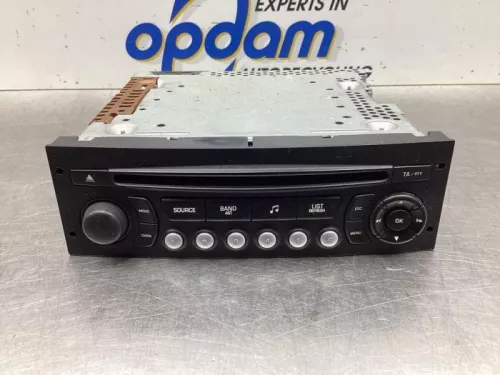 Radio-7942616 (17967680)